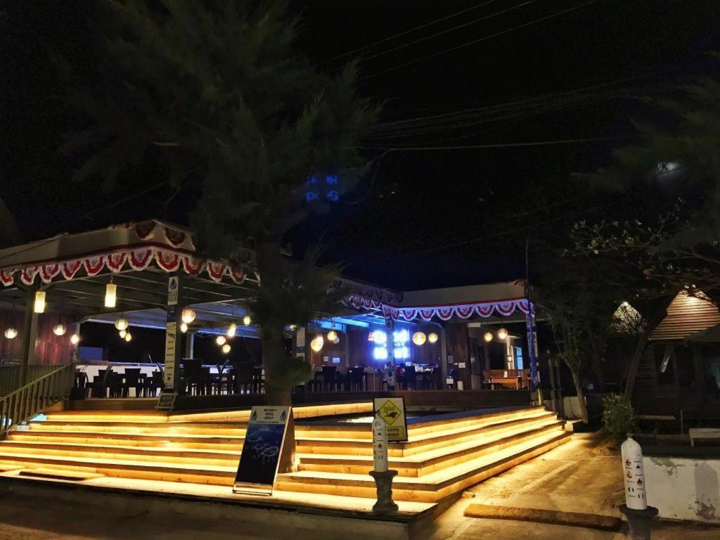 Good Heart Hotel Gili Trawangan Luaran gambar