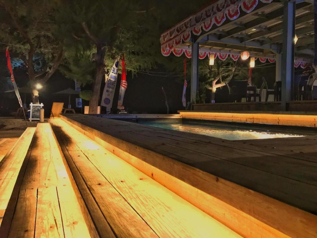 Good Heart Hotel Gili Trawangan Luaran gambar
