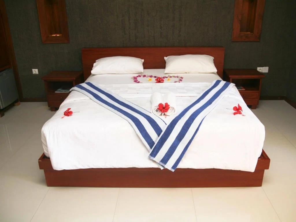 Good Heart Hotel Gili Trawangan Luaran gambar