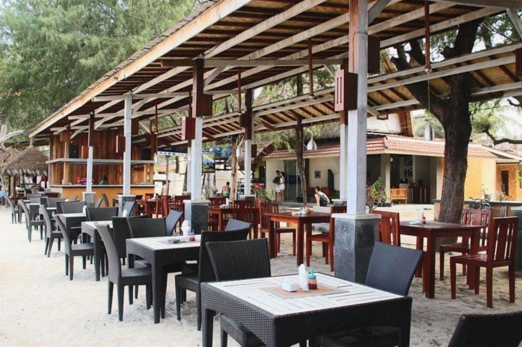 Good Heart Hotel Gili Trawangan Luaran gambar
