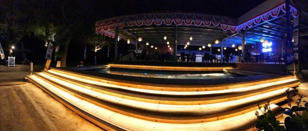 Good Heart Hotel Gili Trawangan Luaran gambar